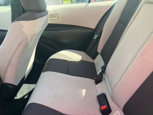 Used 2025 Toyota Corolla LE FWD image 29