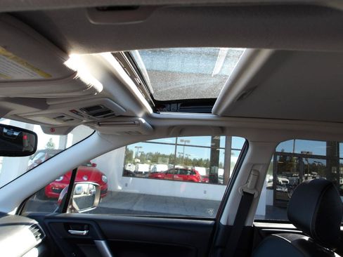 Used 2016 Subaru Forester 2.0XT Touring w/ Eyesight & Navigation System AWD/4WD image 14