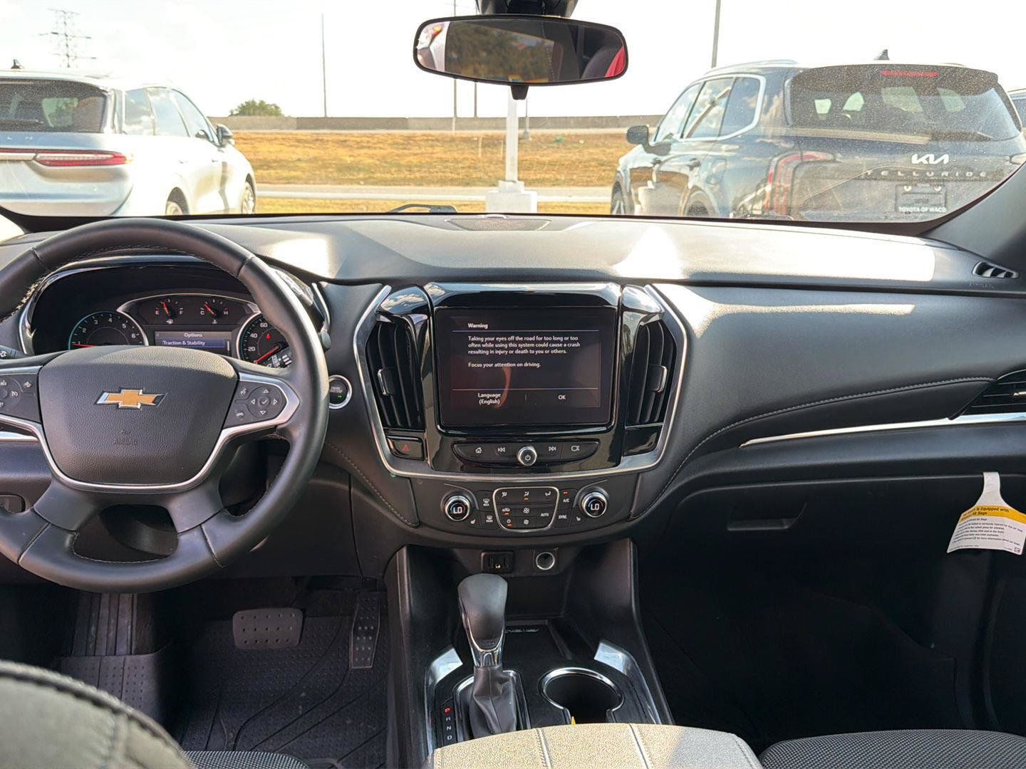 Used 2023 Chevrolet Traverse LT FWD image 13