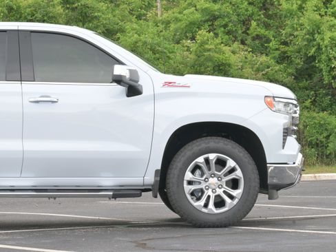 New 2026 Chevrolet Silverado 1500 LTZ AWD/4WD image 6