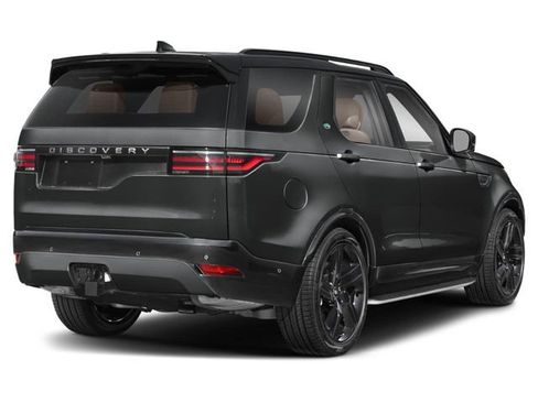 Used 2025 Land Rover Discovery Dynamic SE AWD/4WD image 2
