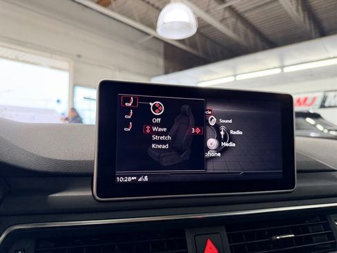 Used 2019 Audi S4 Prestige w/ Prestige Package image 39