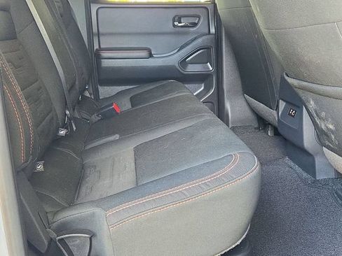 Used 2025 Nissan Frontier PRO-4X AWD/4WD image 27