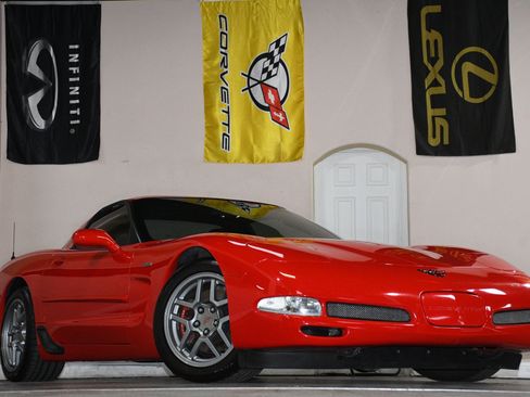 Used 2003 Chevrolet Corvette Z06 w/ Memory Package, 3 Drivers RWD image 83
