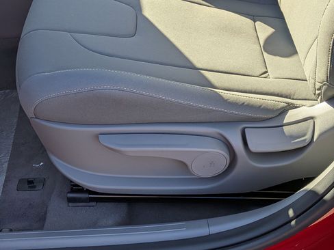 New 2026 Hyundai Elantra Sport image 18