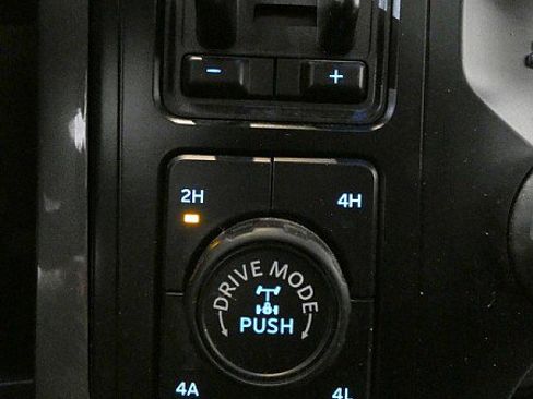 Used 2023 Ford F150 Lariat w/ Equipment Group 502A High AWD/4WD image 17
