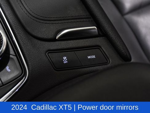Used 2024 Cadillac XT5 Premium Luxury image 29
