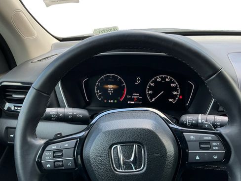 Used 2025 Honda Pilot EX-L image 12