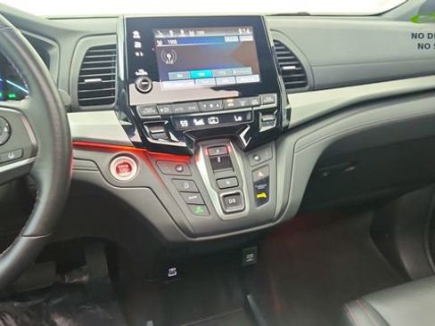 Used 2023 Honda Odyssey Sport image 48