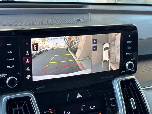 Used 2023 Kia Sorento SX Prestige w/ Panoramic Sunroof Package AWD/4WD image 21