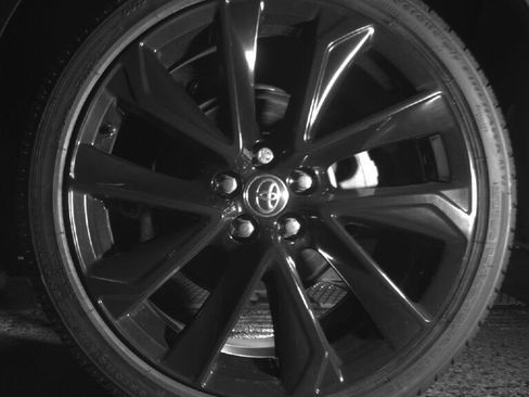 Used 2022 Toyota Corolla SE FWD image 13