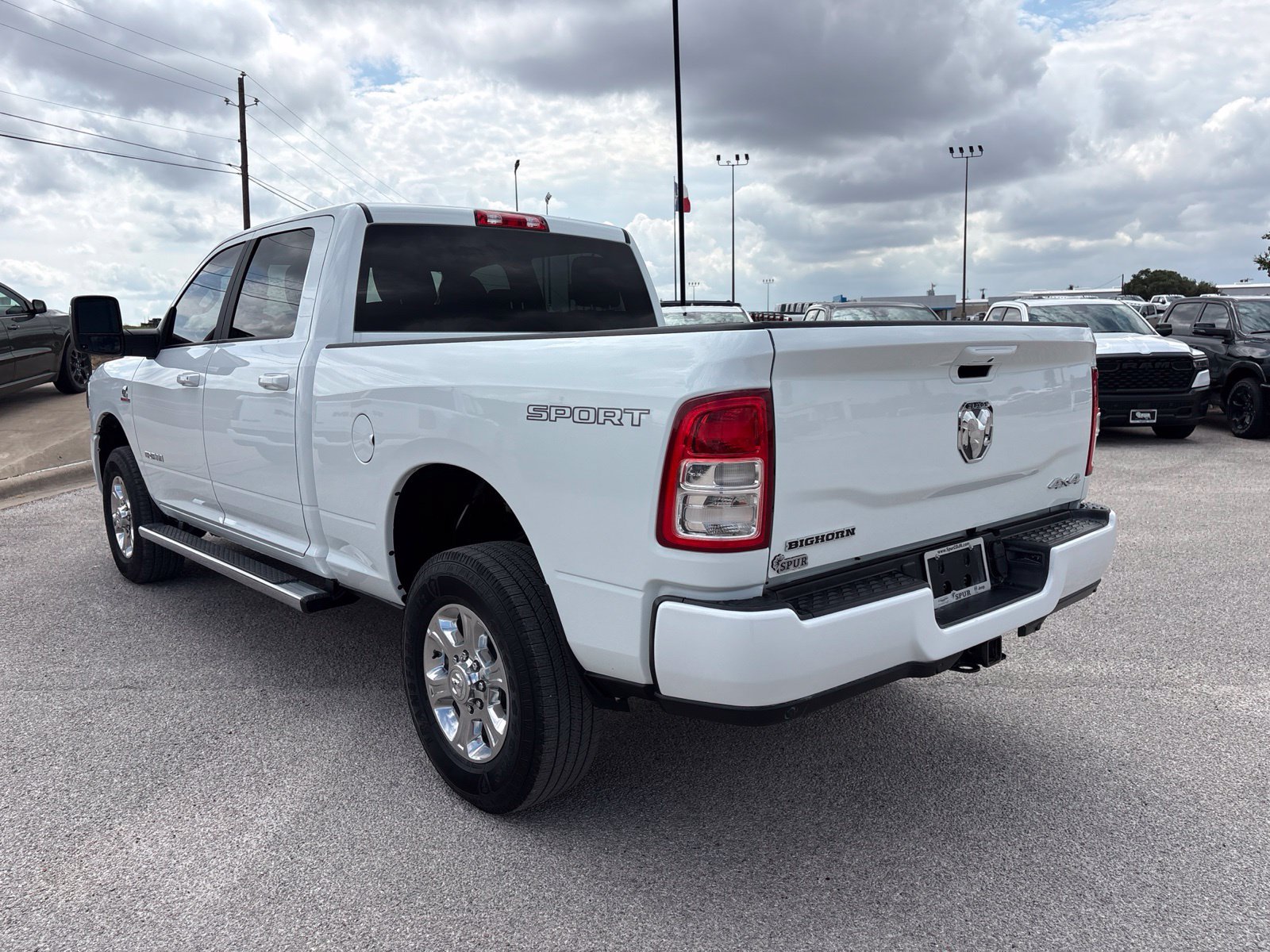 Used 2024 RAM 2500 Big Horn w/ Sport Appearance Package AWD/4WD image 5
