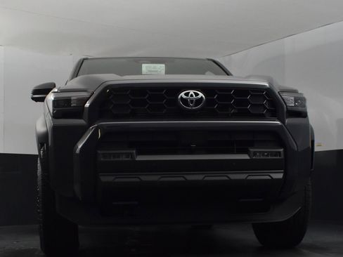 Used 2025 Toyota 4Runner TRD Off-Road Premium image 36