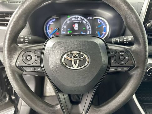 Used 2024 Toyota RAV4 XLE w/ Convenience Package AWD/4WD image 19