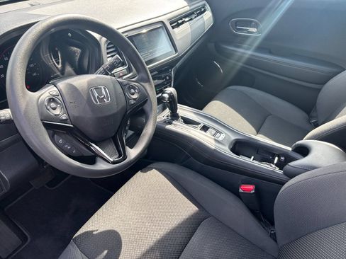 Used 2022 Honda HR-V EX image 11