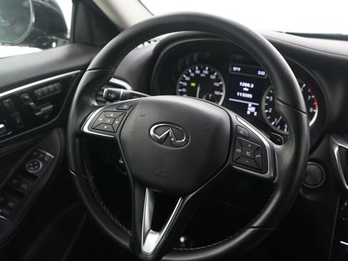 Used 2017 INFINITI QX30 image 14