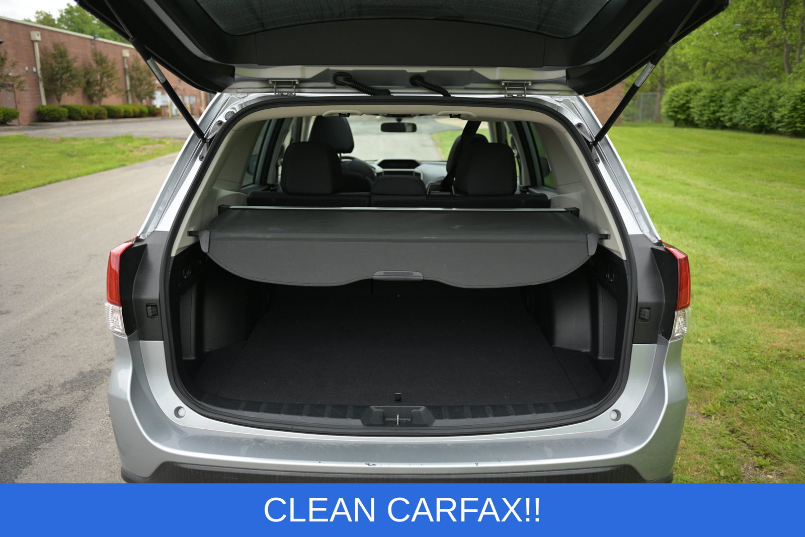 Used 2022 Subaru Forester Premium AWD/4WD image 13
