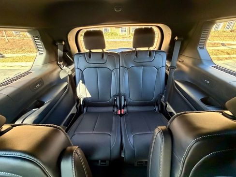 New 2025 Jeep Grand Cherokee L Limited w/ Luxury Tech Group II AWD/4WD image 12