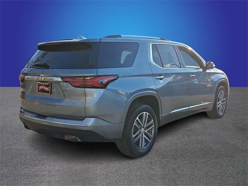 Used 2023 Chevrolet Traverse High Country image 4