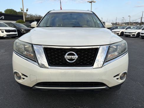 Used 2014 Nissan Pathfinder SL w/ SL Premium Package image 2