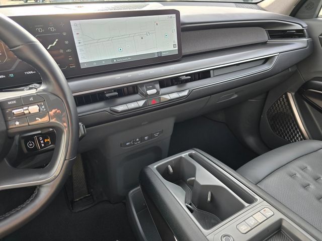 Certified 2024 Kia EV9 Wind AWD/4WD image 28