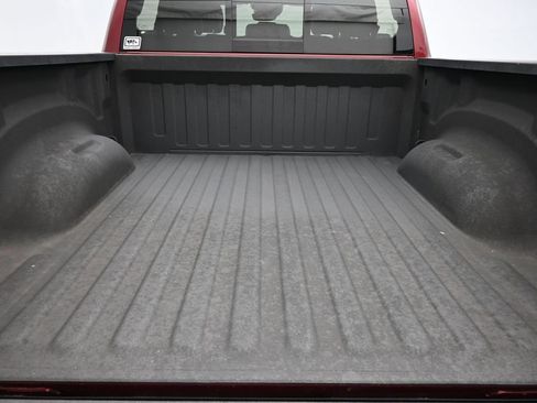Used 2022 RAM 1500 Laramie AWD/4WD image 29