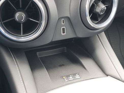 Used 2023 Chevrolet Blazer LT w/ Convenience Package image 17