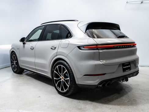 New 2026 Porsche Cayenne S AWD/4WD image 3