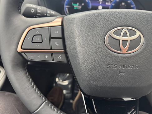 Used 2026 Toyota Grand Highlander AWD Hybrid image 29