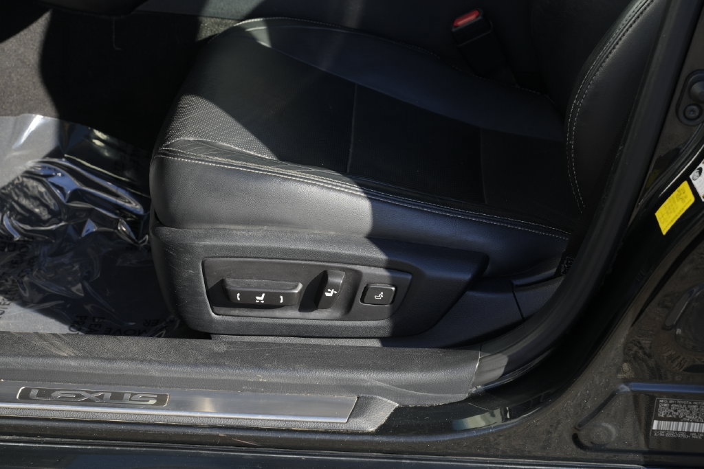 Used 2020 Lexus GS 350 AWD w/ Premium Package image 16