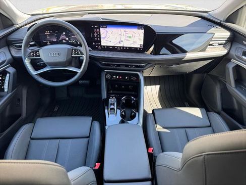 New 2025 Audi Q5 Premium Plus AWD/4WD image 12