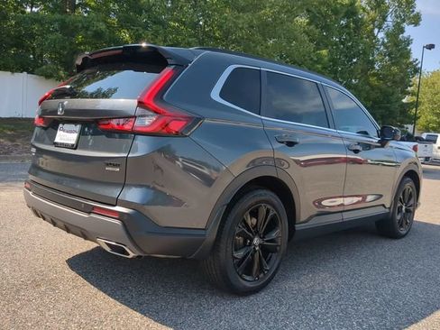 Used 2025 Honda CR-V Sport Touring image 4