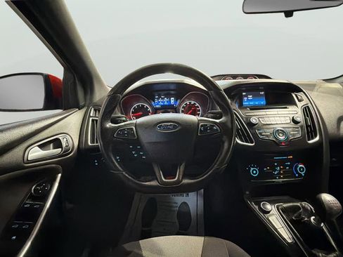 Used 2016 Ford Focus ST image 16