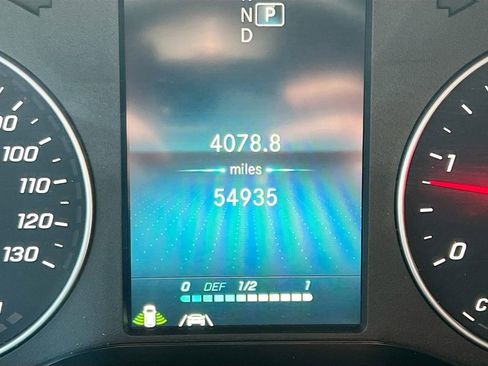 Used 2023 Mercedes-Benz Sprinter 2500 image 12