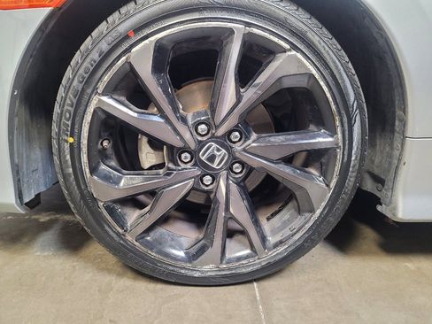 Used 2020 Honda Civic Sport image 31
