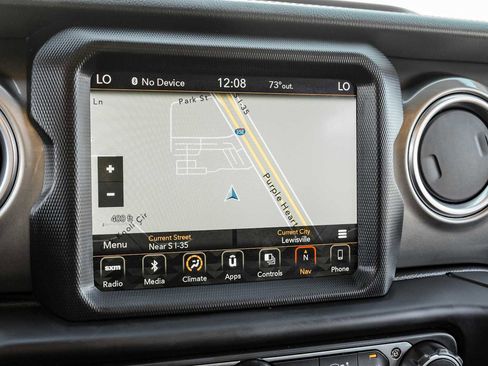 Used 2018 Jeep Wrangler Unlimited Sahara image 21