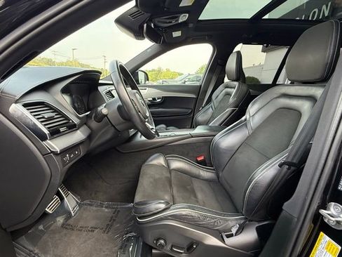 Used 2022 Volvo XC90 T8 R-Design w/ Advanced Package image 15