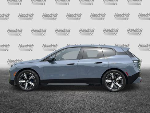 Used 2023 BMW iX xDrive50 w/ Premium Package image 8