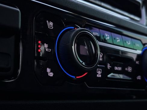 Used 2024 Chevrolet Silverado 3500 High Country w/ Z71 Off-Road Package image 36