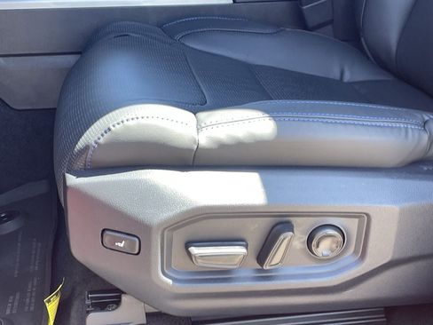 New 2026 Toyota Tundra Platinum AWD/4WD image 16