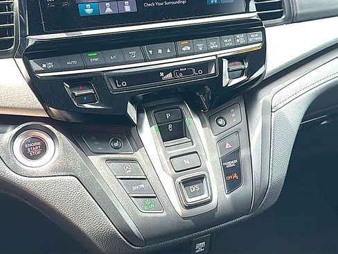 Used 2025 Honda Odyssey Sport-L image 34