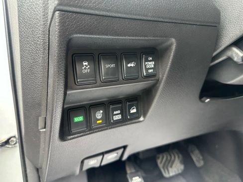 Used 2016 Nissan Rogue SL w/ SL Premium Package image 12