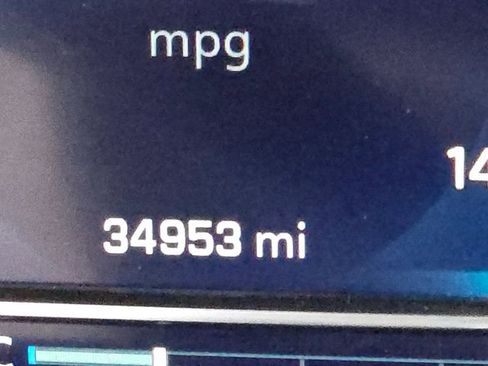 Used 2025 Chevrolet Silverado 1500 LT image 30