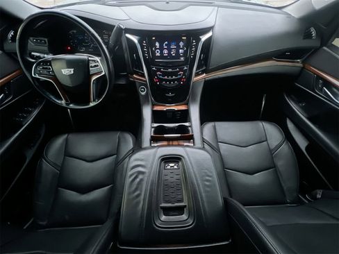 Used 2016 Cadillac Escalade Premium image 15