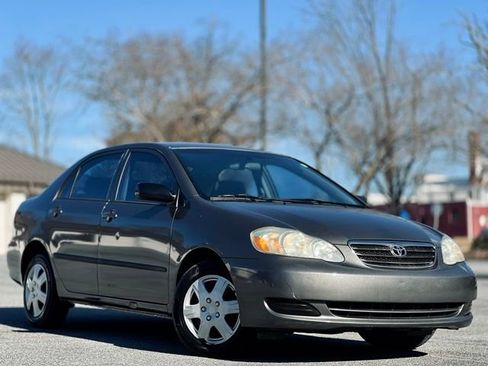 Used 2005 Toyota Corolla CE image 3
