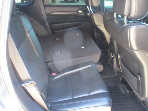 Used 2020 Jeep Grand Cherokee High Altitude AWD/4WD image 10