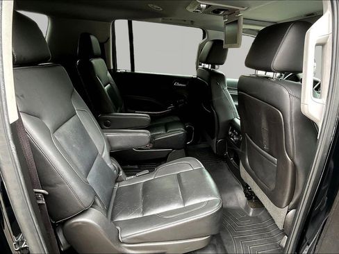 Used 2016 Chevrolet Suburban LTZ AWD/4WD image 25