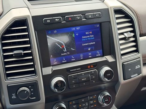 Used 2021 Ford F250 King Ranch w/ King Ranch Ultimate Package AWD/4WD image 28