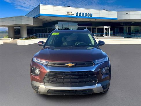 Used 2022 Chevrolet TrailBlazer LT w/ Convenience Package image 2