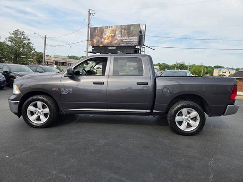Used 2023 RAM 1500 Classic SLT AWD/4WD image 4